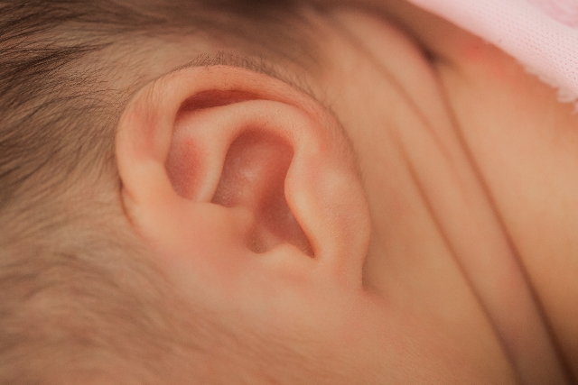 赤ちゃん　中耳炎